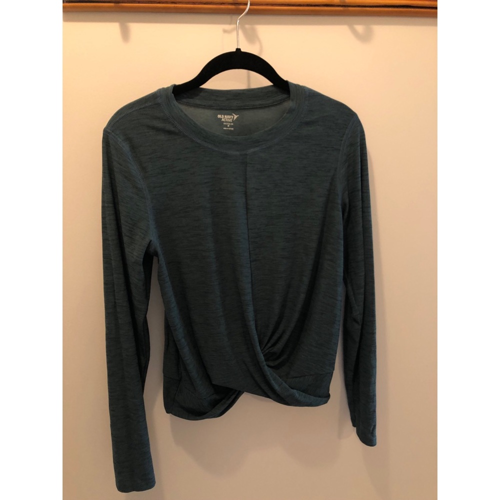 Old Navy Active Long Sleeve - M